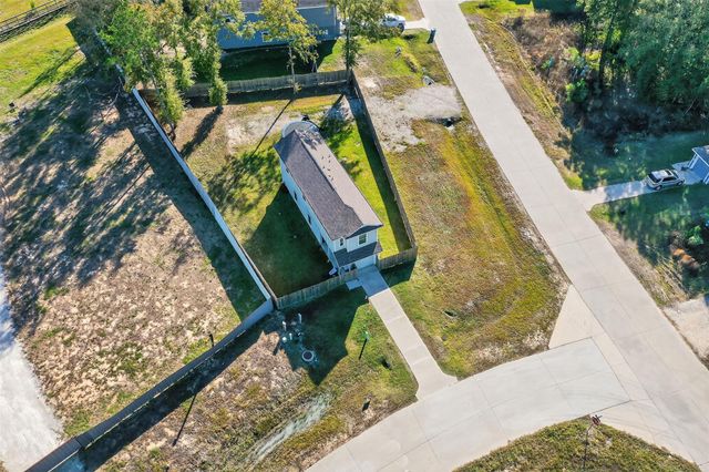 42 County Road 5201, Cleveland, TX 77327