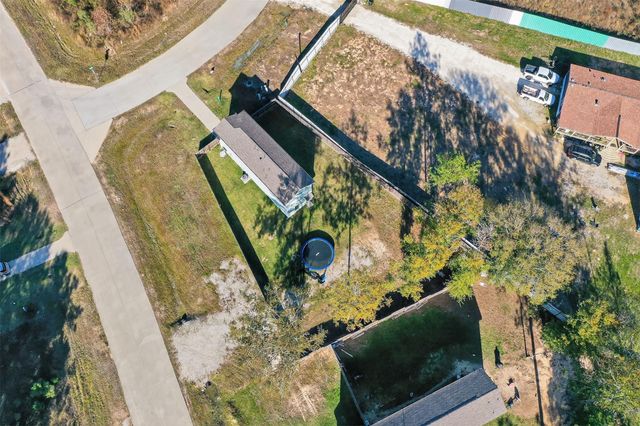 42 County Road 5201, Cleveland, TX 77327