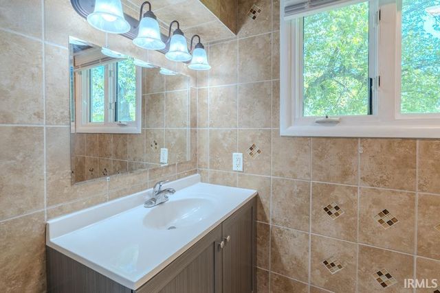 4614 Willard Drive, Fort Wayne, IN 46815