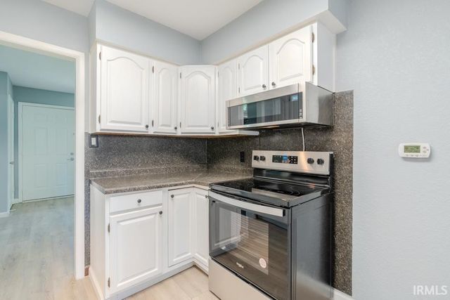 4614 Willard Drive, Fort Wayne, IN 46815