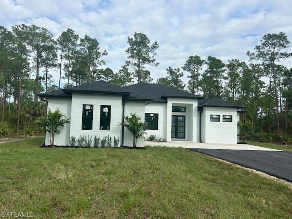 3307 12th AVE NE, NAPLES, FL 34120 — photo 2
