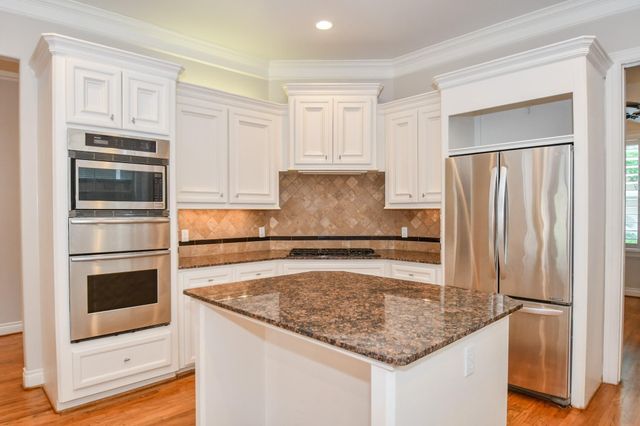 7626 E Jordan Cove, Houston, TX 77055