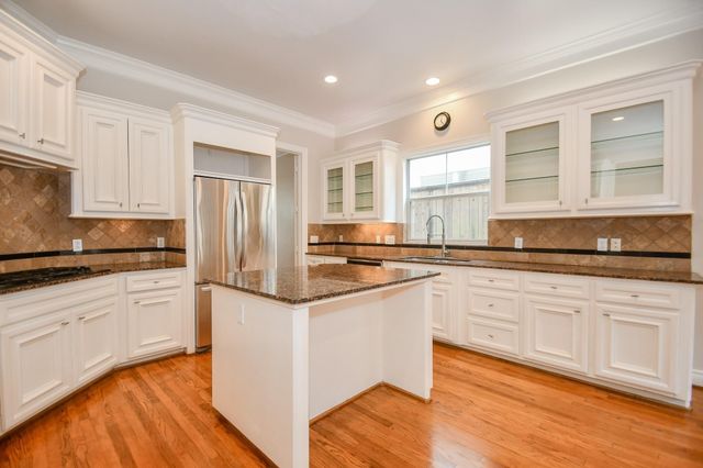 7626 E Jordan Cove, Houston, TX 77055
