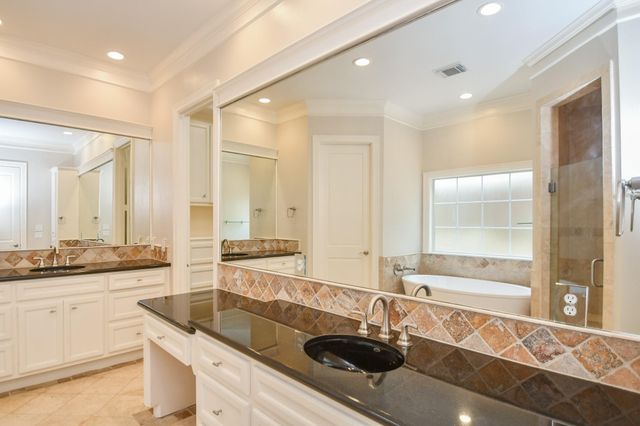 7626 E Jordan Cove, Houston, TX 77055