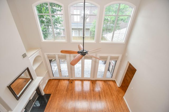 7626 E Jordan Cove, Houston, TX 77055