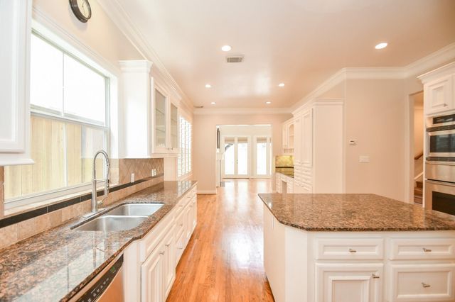 7626 E Jordan Cove, Houston, TX 77055