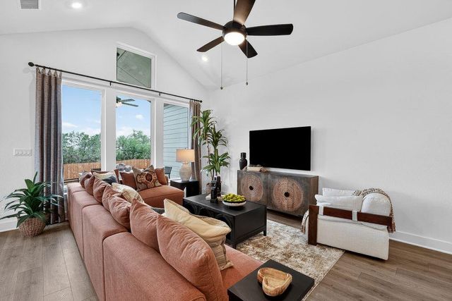 480 Emerald Walk LOOP, Dripping Springs, TX 78620