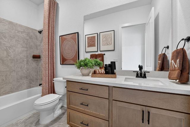 480 Emerald Walk LOOP, Dripping Springs, TX 78620