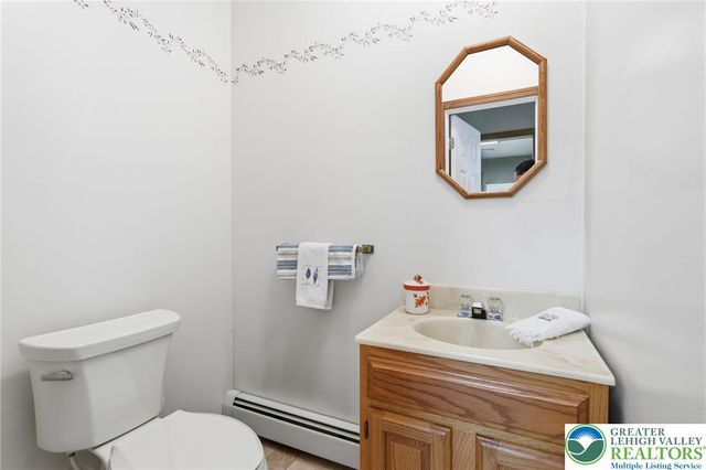 5712 Nina, Upper Saucon Twp, PA 18036