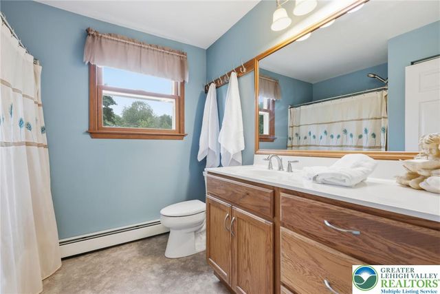5712 Nina, Upper Saucon Twp, PA 18036