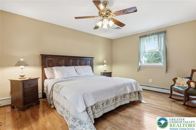 5712 Nina, Upper Saucon Twp, PA 18036