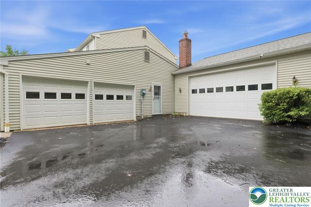5712 Nina, Upper Saucon Twp, PA 18036