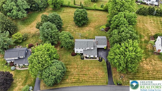 5712 Nina, Upper Saucon Twp, PA 18036