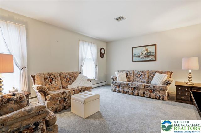 5712 Nina, Upper Saucon Twp, PA 18036