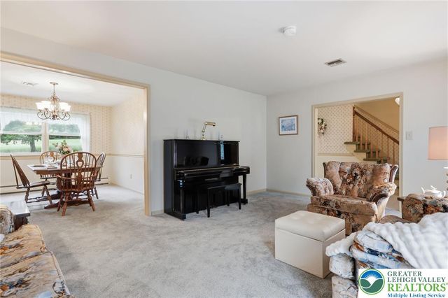 5712 Nina, Upper Saucon Twp, PA 18036