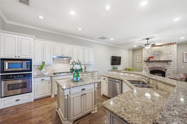 3200 Walnut Grove Place, Flower Mound, TX 75022