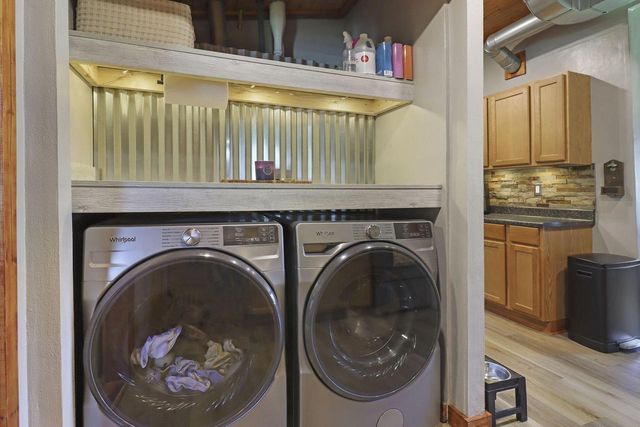 10308 Root River DRIVE, Caledonia, WI 53108