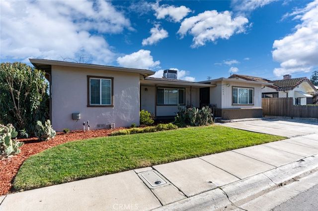 1402 S Nevada Avenue, Los Banos, CA 93635
