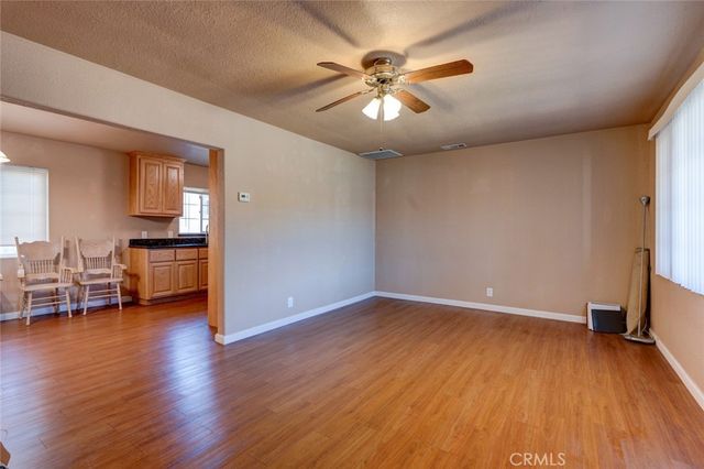1402 S Nevada Avenue, Los Banos, CA 93635