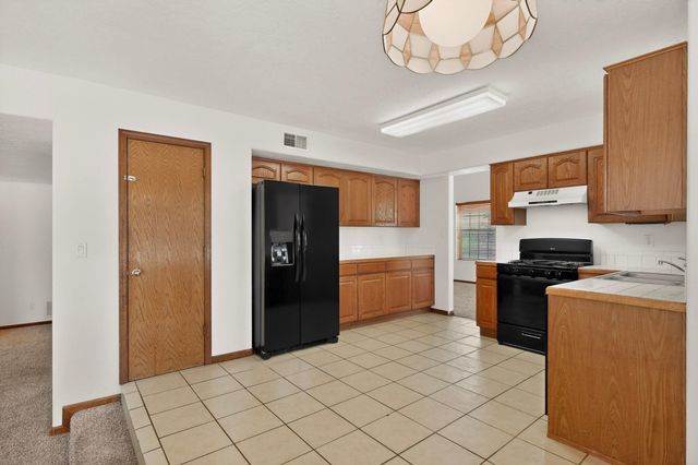 8908 Henriette Wyeth Drive NE, Albuquerque, NM 87122