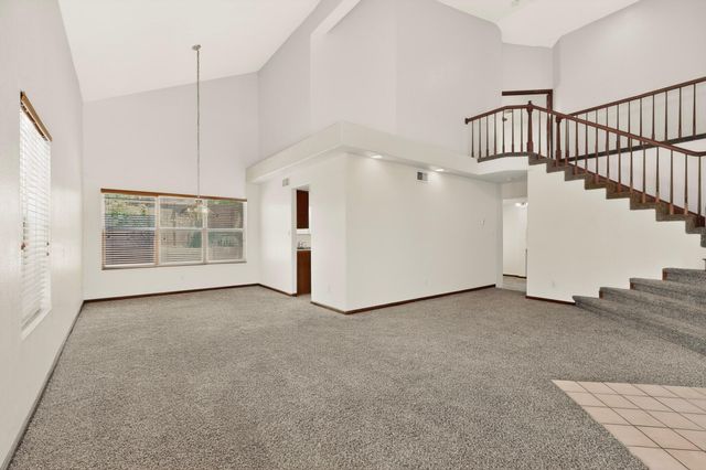 8908 Henriette Wyeth Drive NE, Albuquerque, NM 87122