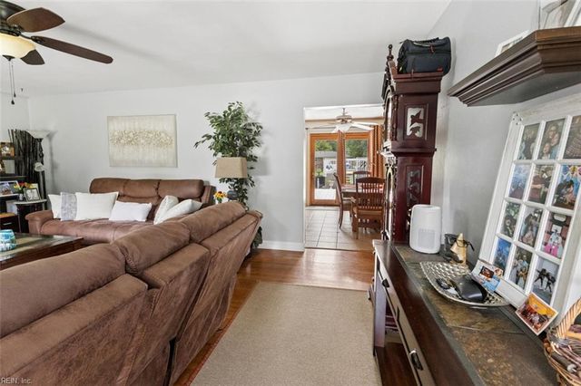 224 Essex DR, Chesapeake, VA 23320