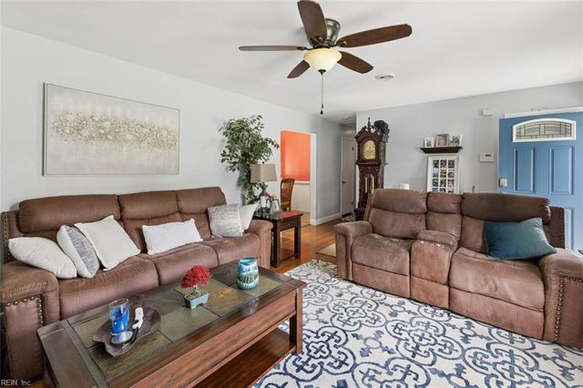 224 Essex DR, Chesapeake, VA 23320
