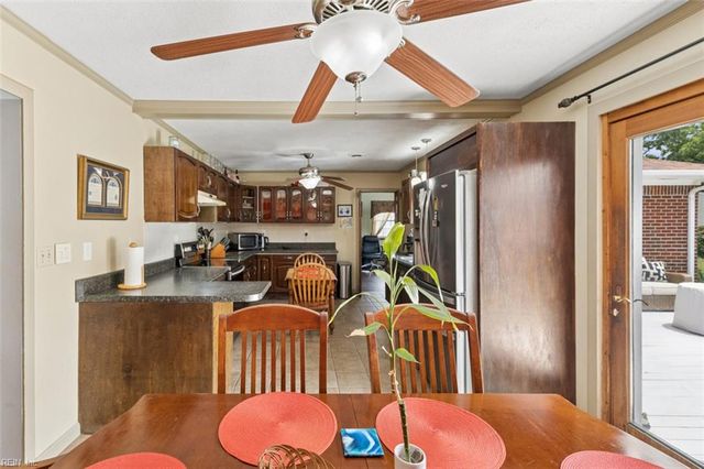 224 Essex DR, Chesapeake, VA 23320