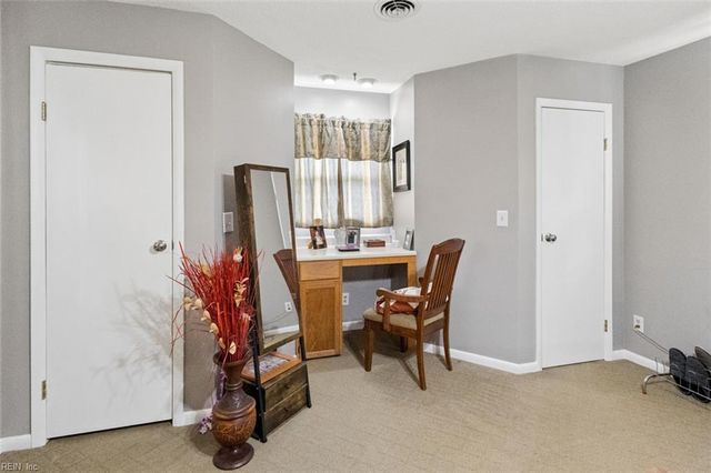 224 Essex DR, Chesapeake, VA 23320