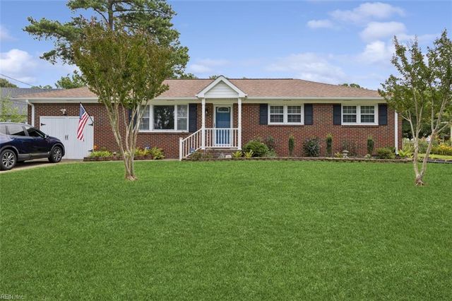 224 Essex DR, Chesapeake, VA 23320
