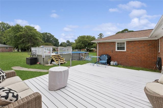 224 Essex DR, Chesapeake, VA 23320