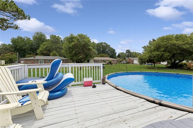 224 Essex DR, Chesapeake, VA 23320