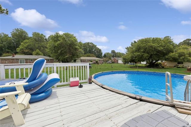 224 Essex DR, Chesapeake, VA 23320