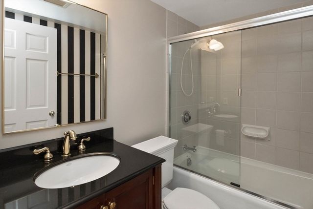 75-83 Cambridge Parkway W907, Cambridge, MA 02141