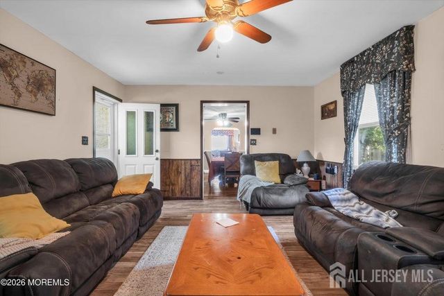 367 Brook Avenue, North Plainfield, NJ 07062