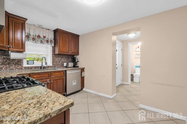 367 Brook Avenue, North Plainfield, NJ 07062
