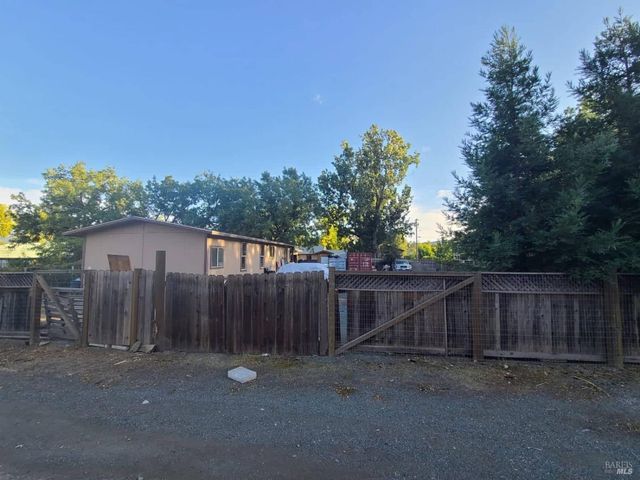 23951 Greely St, Covelo, CA 95428