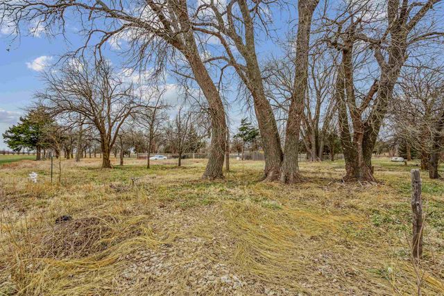 7031 N 135th St W, Colwich, KS 67030