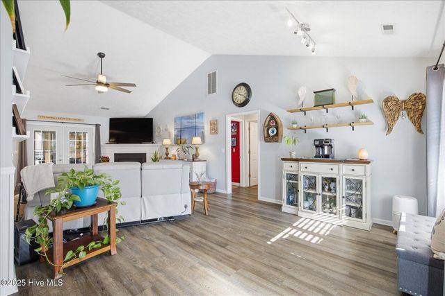 108 Hedingham Court, Wilmington, NC 28412