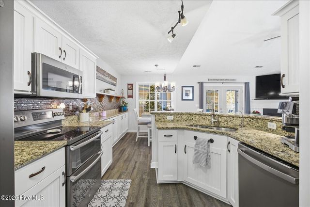 108 Hedingham Court, Wilmington, NC 28412