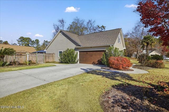 108 Hedingham Court, Wilmington, NC 28412