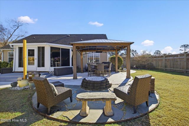 108 Hedingham Court, Wilmington, NC 28412