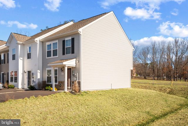 12 PITCH PINE CT, Bunker Hill, WV 25413