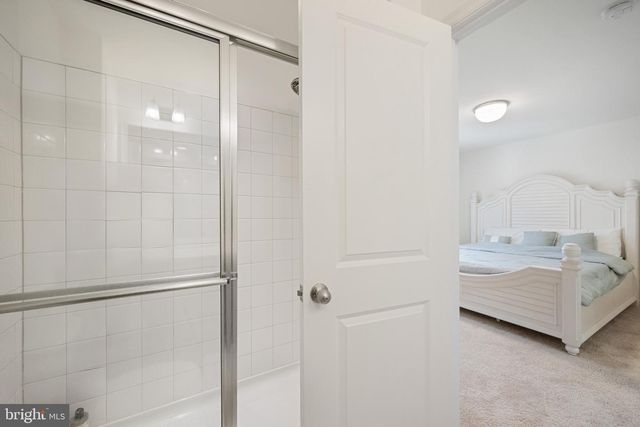 12 PITCH PINE CT, Bunker Hill, WV 25413