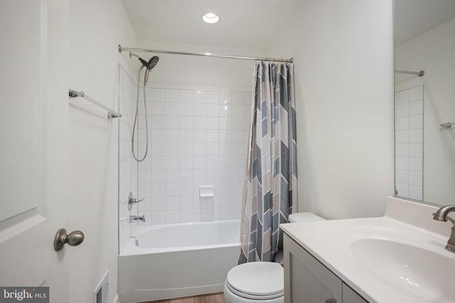 12 PITCH PINE CT, Bunker Hill, WV 25413