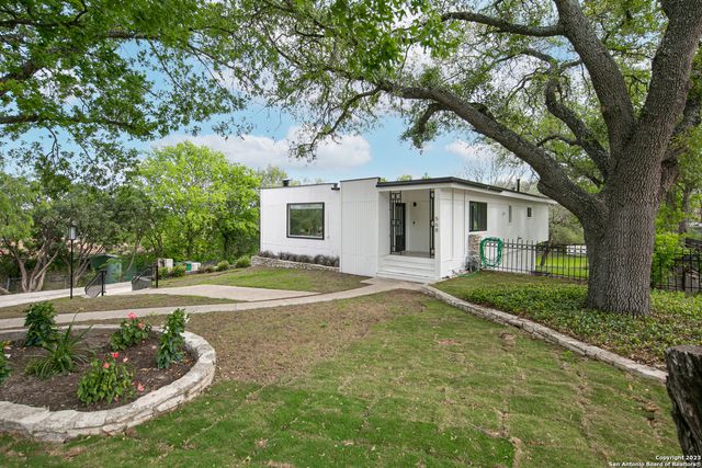 568 W QUILL DR, San Antonio, TX 78228