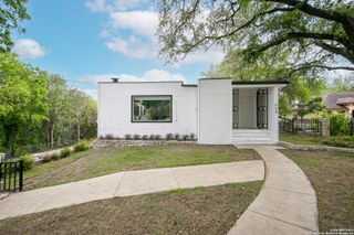 568 W QUILL DR, San Antonio, TX 78228