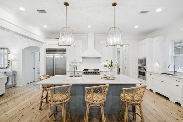 30 E Yacht Pond Lane, Watersound, FL 32461