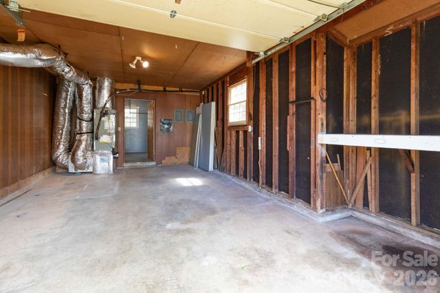 380 Woodland Church Road, Clyde, NC 28721