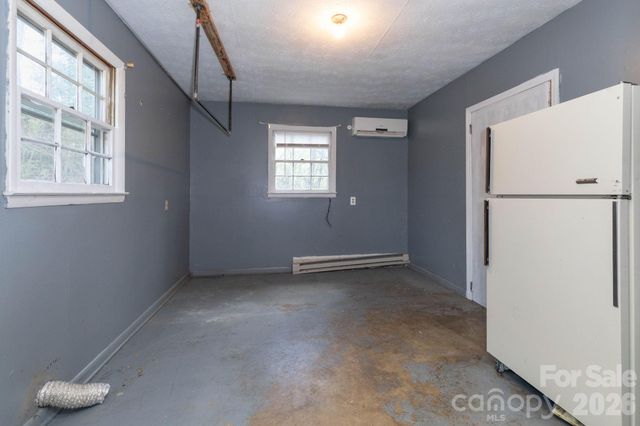 380 Woodland Church Road, Clyde, NC 28721